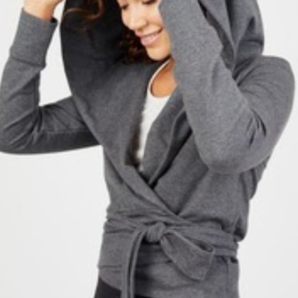 SOLD🛑NIIA WRAP HOODIE SWEATSHIRT SIZE MEDIUM - Picture 2 of 12